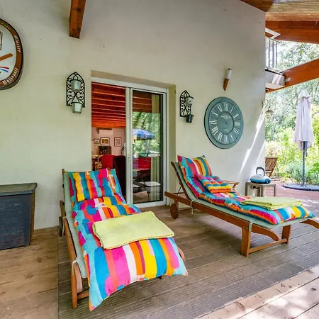 Maison Romantique Dans Les Bois *